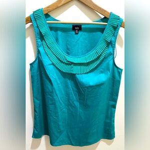 NWT MOSSIMO Women’s size M green sleeveless blouse top shirt RUFFLE NECKLINE